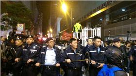 香港,旺角,示威,縱火／翻攝自學民思潮臉書