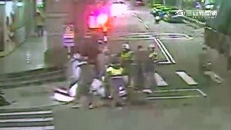 「唱歌很難聽」天橋唱歌被嫌吵竟砍人