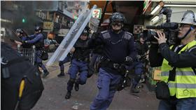 香港旺角衝突　圖／美聯社／達志影像