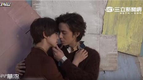 賴雅妍恢復女兒身　陳楚河見面就脫衣