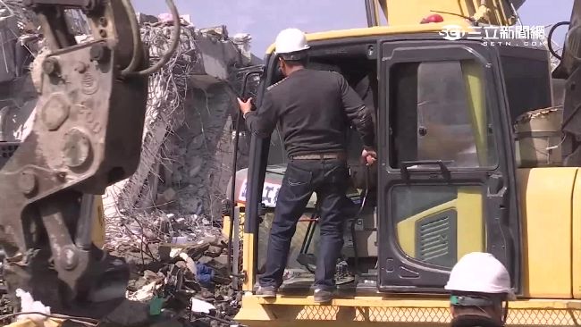 大鋼牙三兄弟　小年夜起救災不停歇！