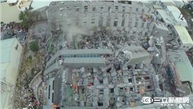 維冠金龍大樓搜救現場