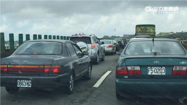 國5北上塞爆啦！車流恐到凌晨才紓解