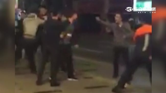 青少年KTV鬥毆　嗆警「有種開槍」