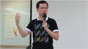 羅智強要大家別學綠營的卑劣手段。圖／翻攝自羅智強臉書