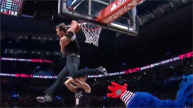 不輸NBA球星！民間也有灌籃高手
