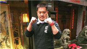 遭控圍毆人里長（圖翻攝自朱雪璋臉書）