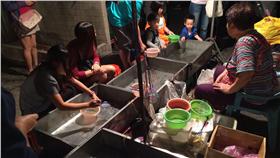 金魚、魚缸、撈魚／百度