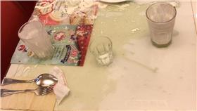 ▲新北板橋義大利麵餐廳消費糾紛（圖／翻攝自店家臉書粉絲頁）
https://goo.gl/UqAXZZ
板橋,義大利麵,消費,糾紛,飲料,臉書,粉絲團