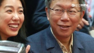 攝影機拍名模全跑光　柯P：見色忘友