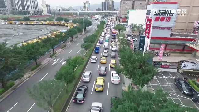 紓解內科車潮　板橋956公車明上路