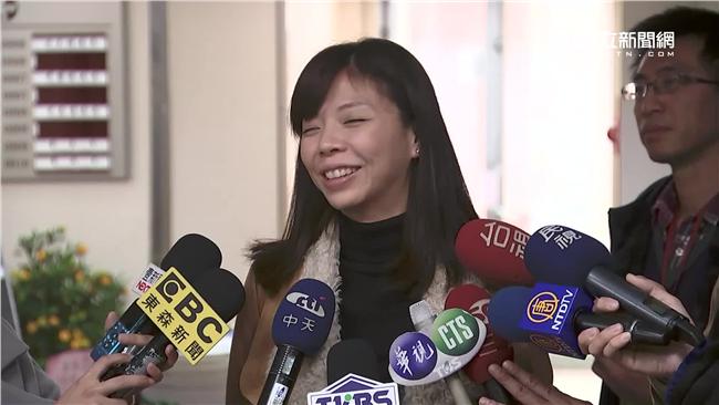 不排除姊弟戀！洪慈庸羞回：給點空間