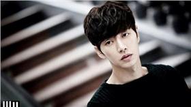 朴海鎮,奶酪陷阱／wm_company　IG