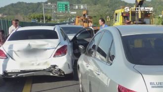 未保持車距　糊塗男撞賓士慘賠百萬