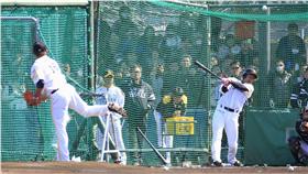 ▲松坂柳田大對決（圖／翻攝自軟銀臉書）