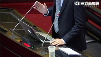 林昶佐初質詢喊台獨　電腦還貼這個