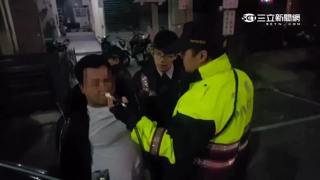 殺人犯假釋酒駕　怕又被關抱女友痛哭
