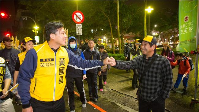 部長嗆錯了？勞動部政績竟出自黃國昌