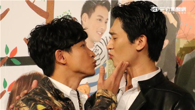邵翔男男吻　棒到Darren想伸舌