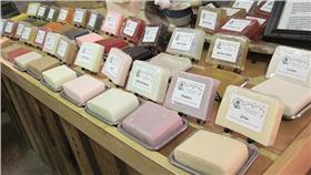 手工皂,肥皂,手工肥皂（圖／攝影者Gloria Cabada-Leman, flickr CC License）https://flic.kr/p/aAJMTo