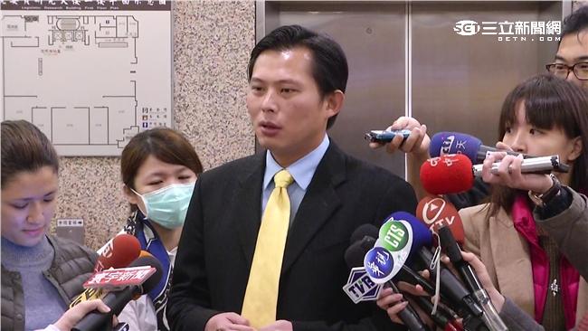 黃國昌賀柱姊當選　盼藍改革這些議題