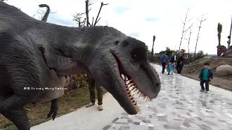 疑佔農地沒執照　墾丁侏儸紀世界偷跑