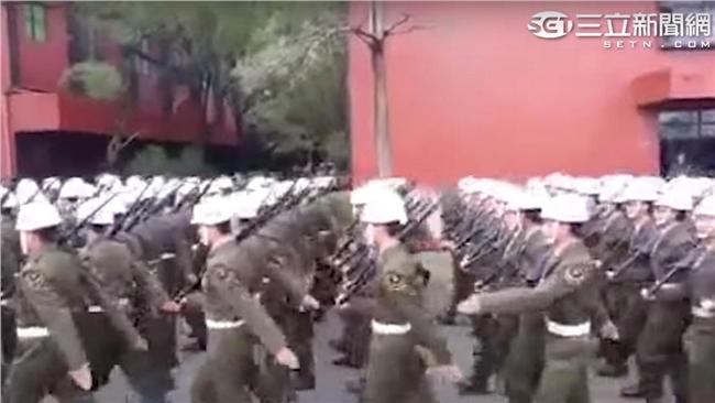 分列式凌亂挨轟　憲兵指揮官發信勉勵