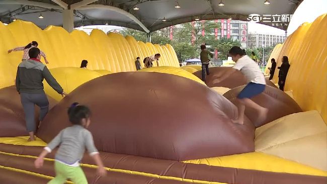 一般路跑不夠看　「氣墊障礙賽」正夯