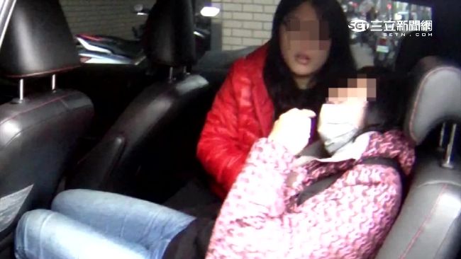 警車秒變救護車！病患送醫竟是來月經