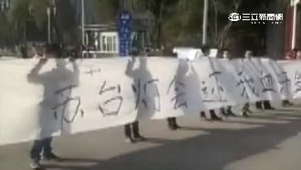 兩岸合辦燈會　台攤商被勒索血本無歸