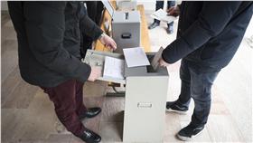 瑞士公投（圖／美聯社／達志影像）