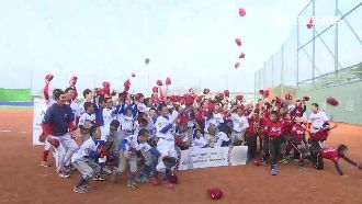 韓職起亞虎高雄春訓　指導台灣小球員