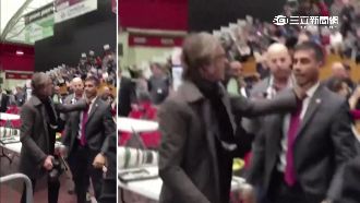 川普造勢場風波多　記者挨打場面火爆