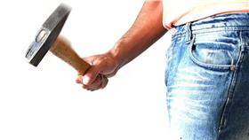 鐵鎚，示意圖（圖／pixabay提供）