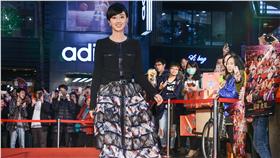 我們的那時此刻,牽猴子提供