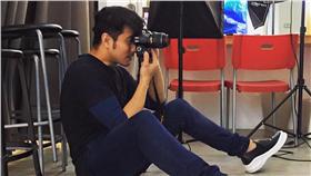 綜藝咖,郭彥甫,演技,冠軍任務,主持(臉書 https://www.facebook.com/2MOROanguskuo/photos/pb.173666456002544.-2207520000.1457060066./947199905315858/?type=3&theater)