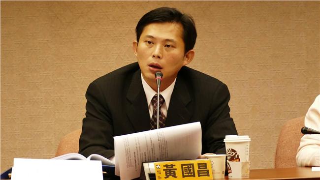 黃國昌：法務部通知大陸海外抓台灣人