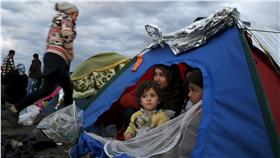 ▲難民、移民在希臘邊境的臨時營地（圖／路透社／達志影像）