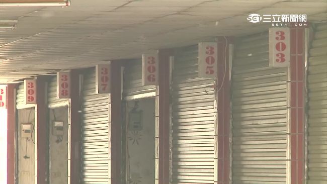 3男1女開房間遭拒　怒砸摩鐵還毆警