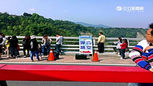 鹿谷高架高空彈跳　玩家未申請恐遭罰