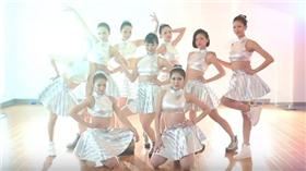 第二代華航啦啦隊／youtube