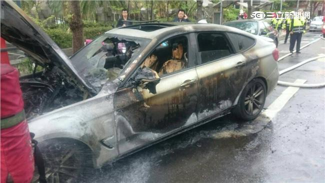 男大生開百萬BMW　卻成焦黑火燒車