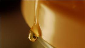 蜂蜜／flickr-Dino Giordano
https://www.flickr.com/photos/joliebean/2231021824