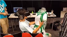 男人,VR／擷自YouTube