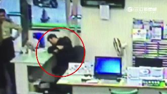 男在銀行突昏倒　4分鐘內未急救險死