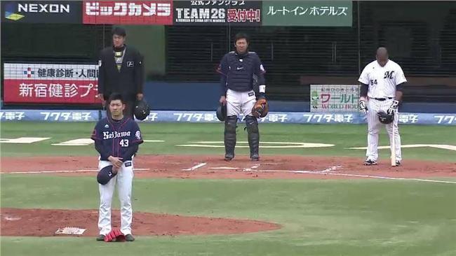 羅德和西武選手　為311震災默哀