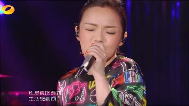 唱阿密特歌曲墊底　徐佳瑩淚灑舞台
