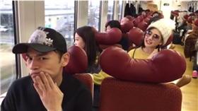 阿ken火車嬉鬧被罵。（圖／翻攝自阿Ken臉書）