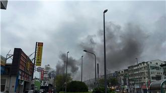 昆陽站旁民宅火災　　警消搜救中！