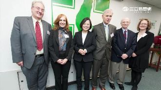 美方穿梭兩岸　盼蔡英文斟酌就職演說